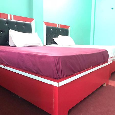 Subha Laxmi Hotel & Lodge Bahāsi Eksteriør bilde